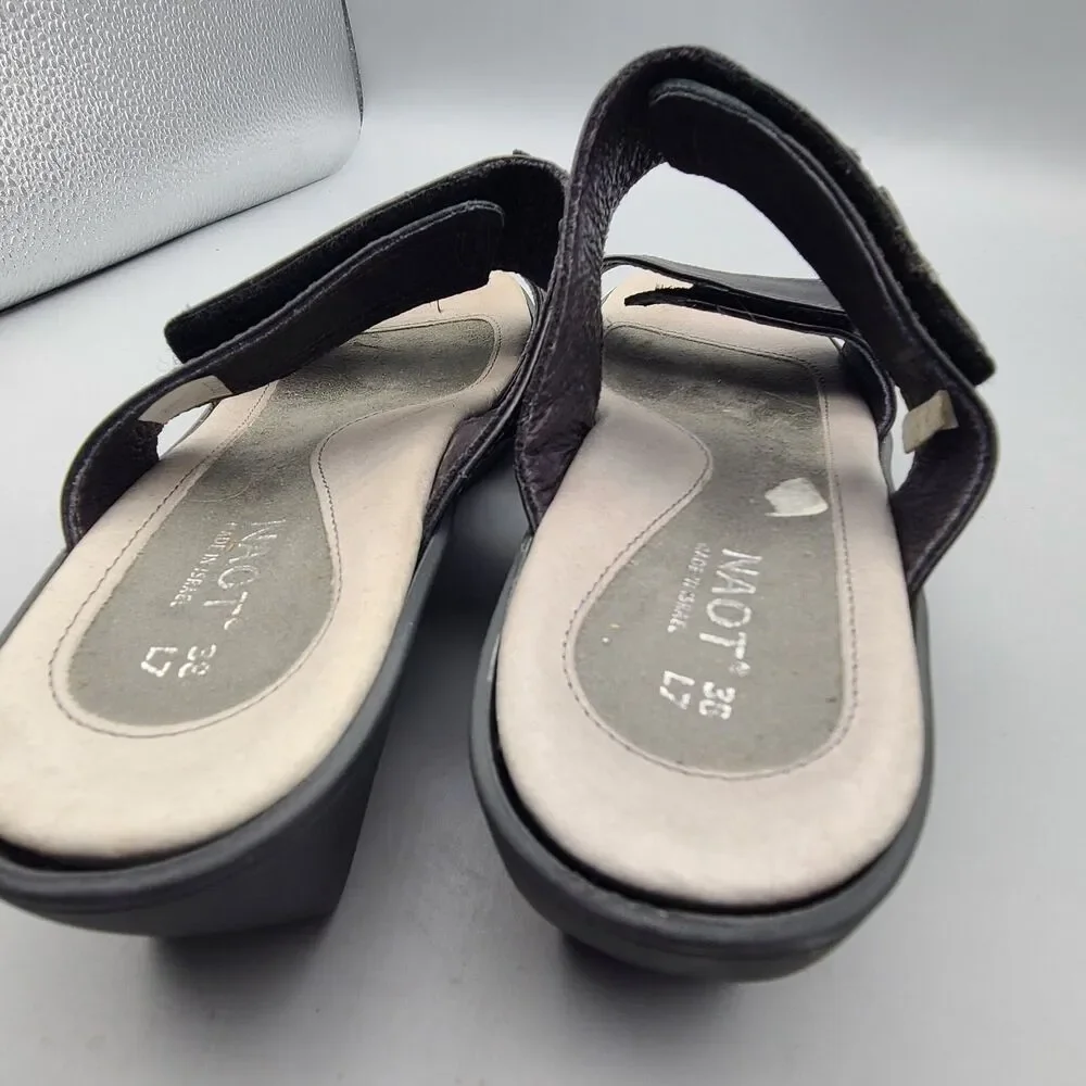 Naot womens sandals